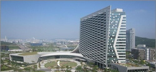 사진은 LH 경남 진주 본사 사옥 전경. <연합뉴스>